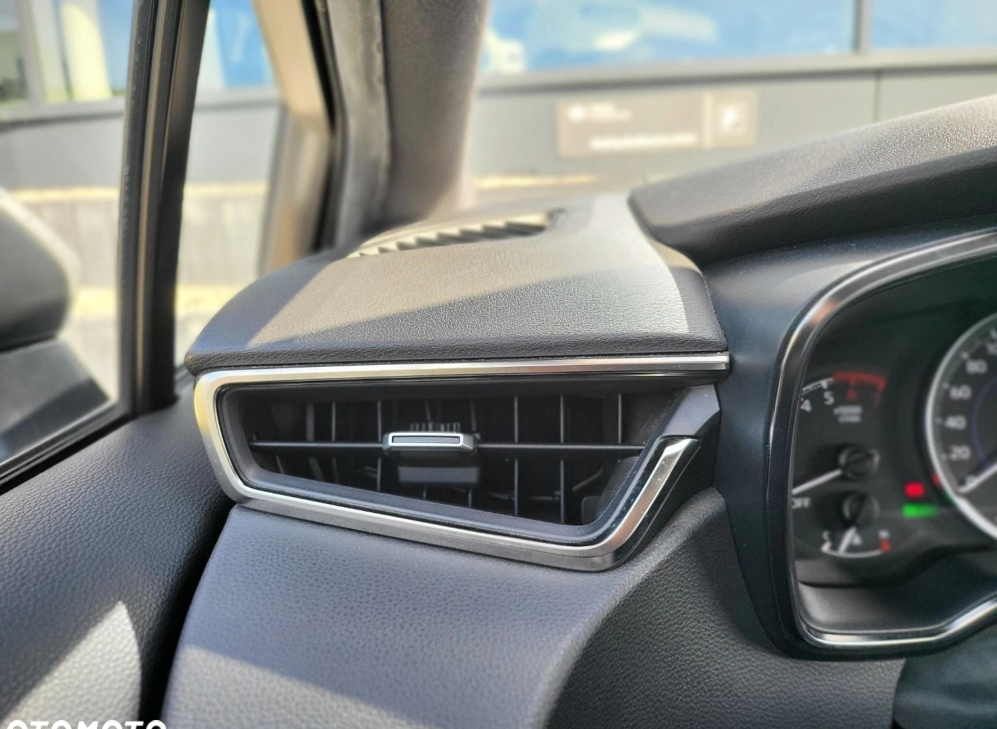 Toyota Corolla cena 69800 przebieg: 201759, rok produkcji 2019 z Kargowa małe 596